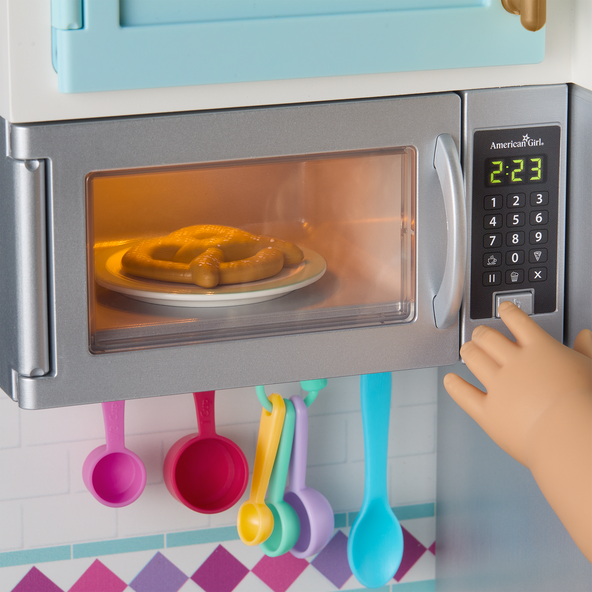 American Girl Gourmet Kitchen for 18-inch Dolls - Image 10
